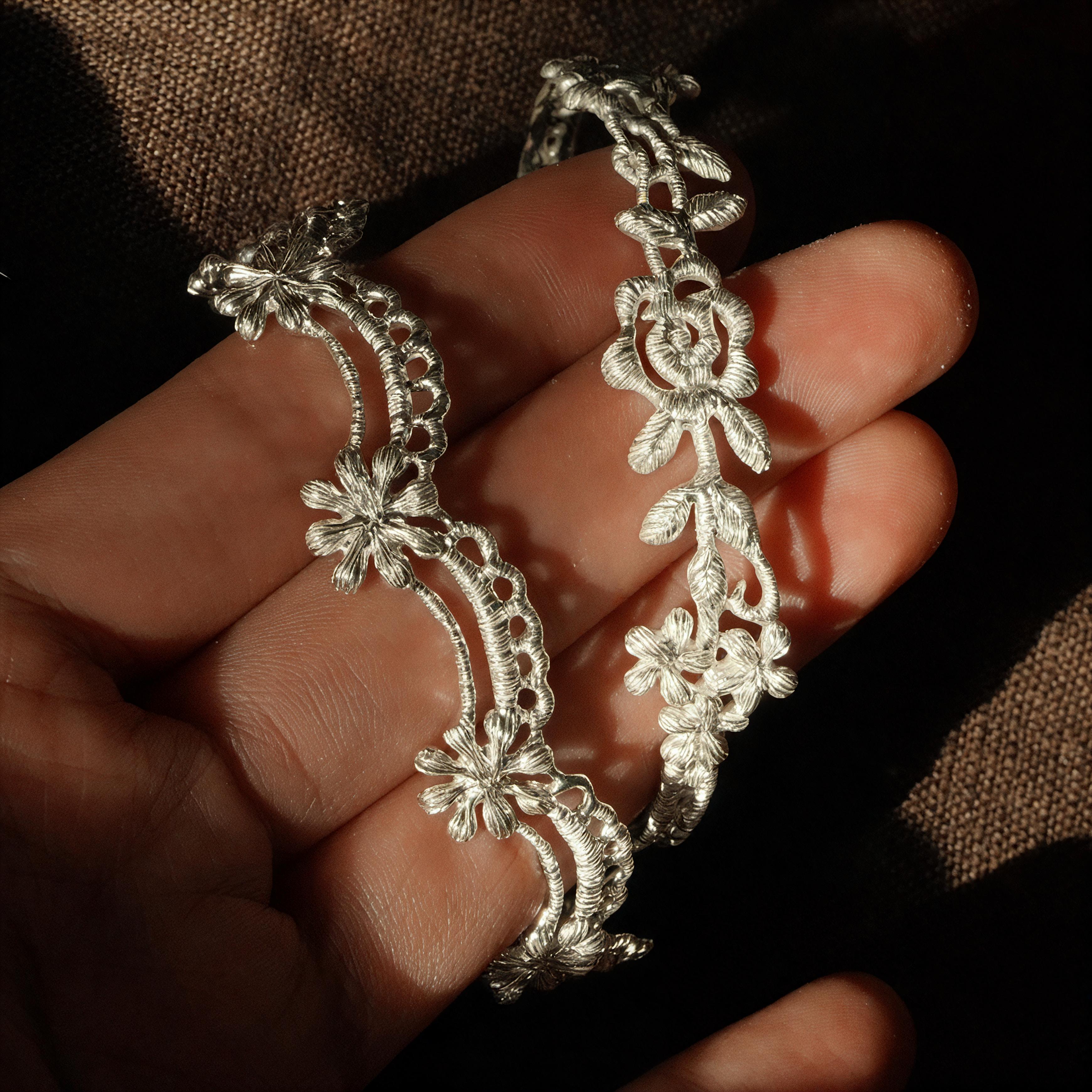 Lace Daisy & Rose Thin Bracelet