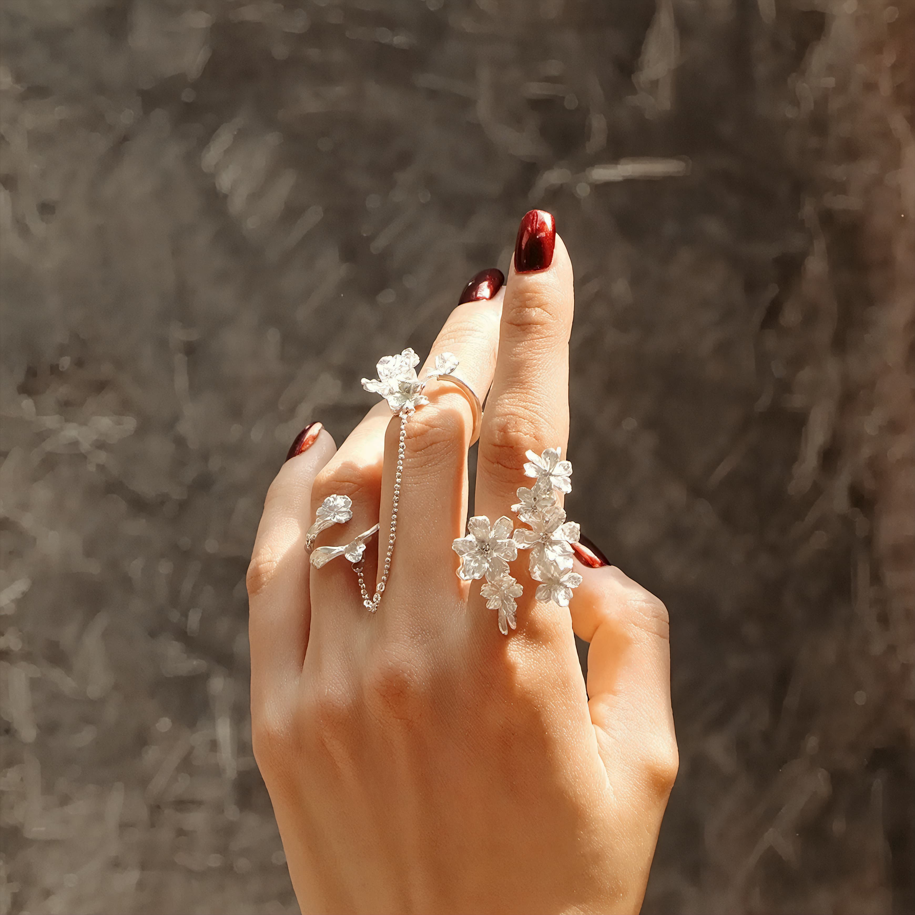 Fireflies-White Iris Solitary Ring