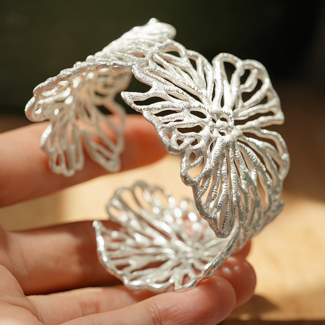 Hollow Floral Lace Bracelet