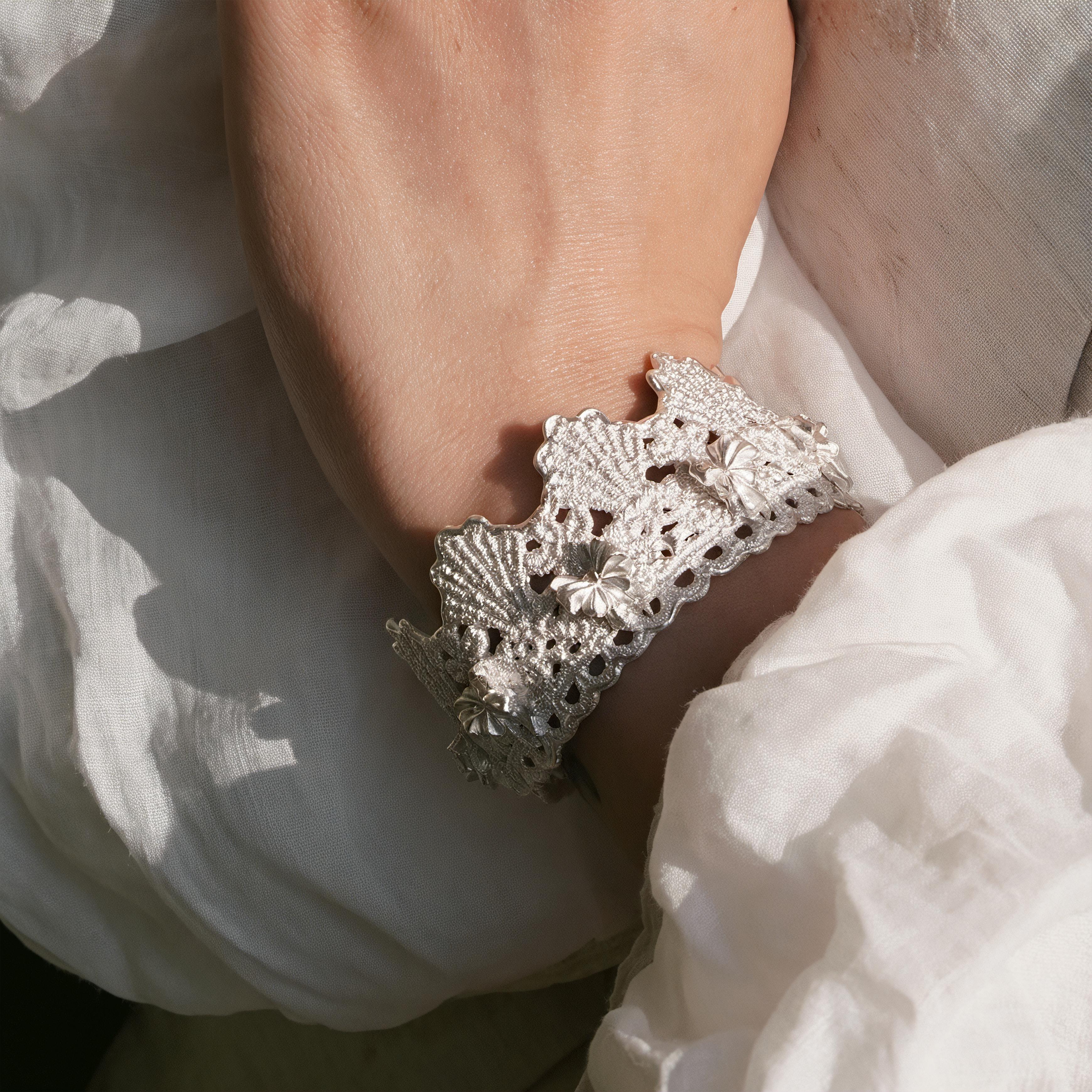 Lace Classic Bow Bracelet