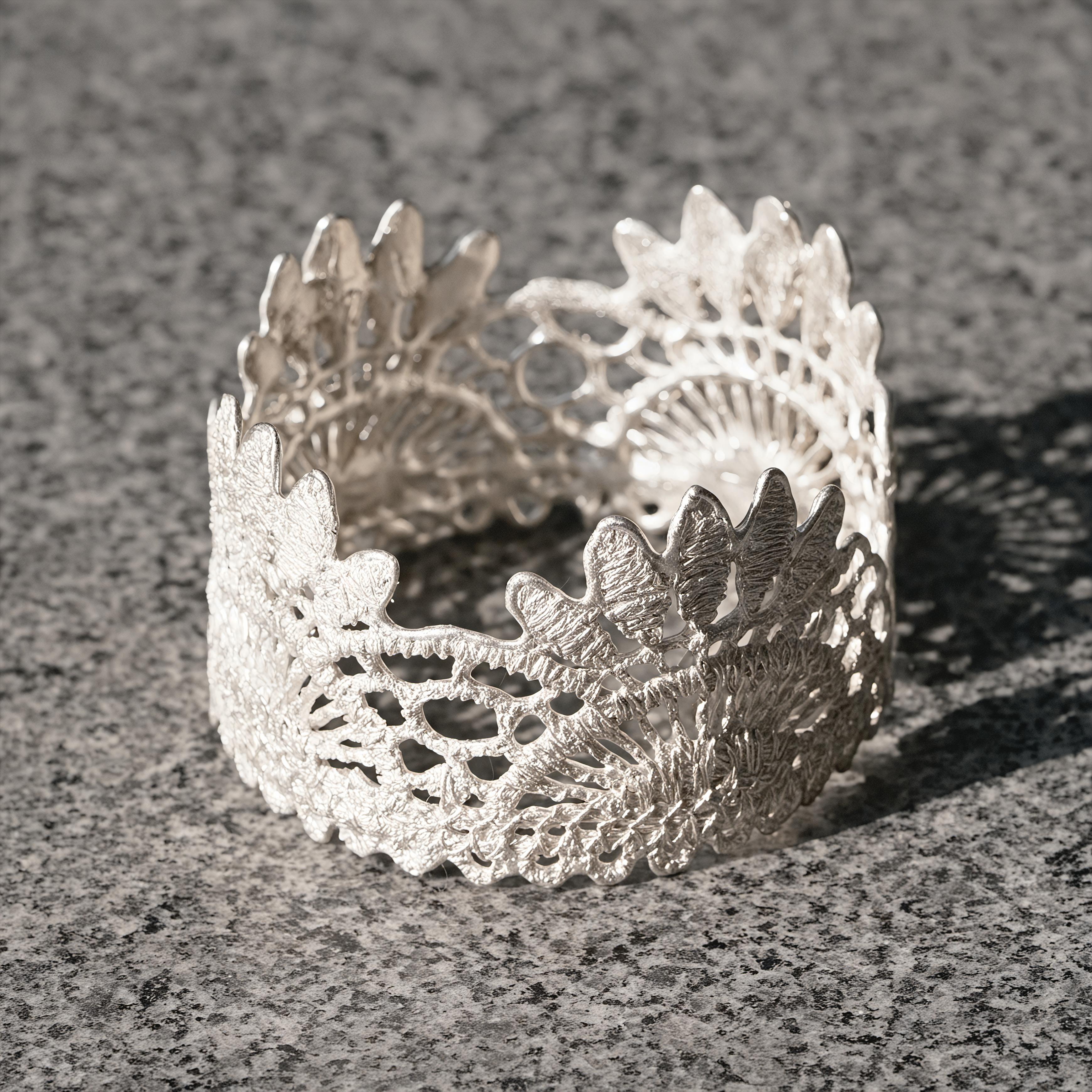 Lace Classic Floral Bracelet