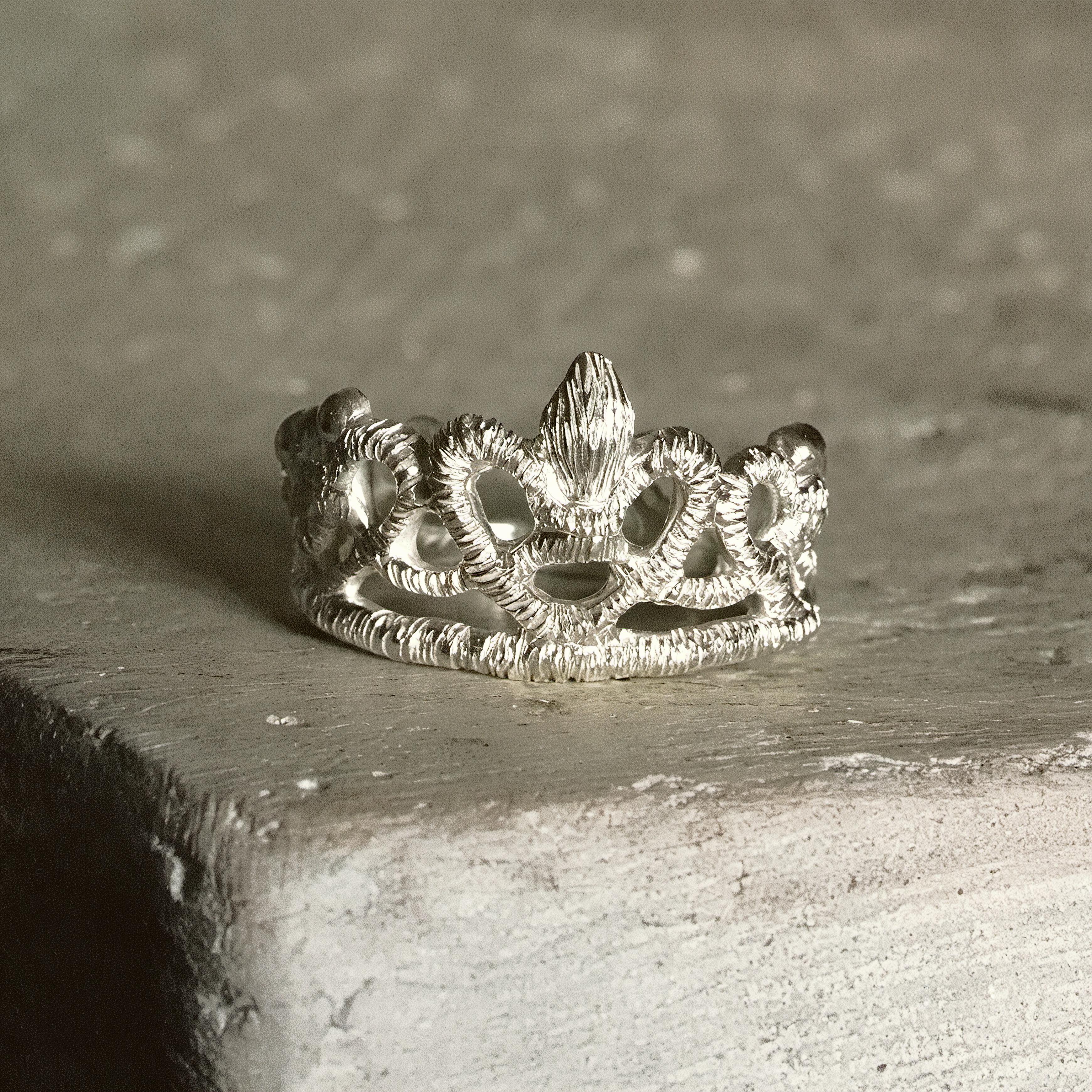 Lace Crown Ring