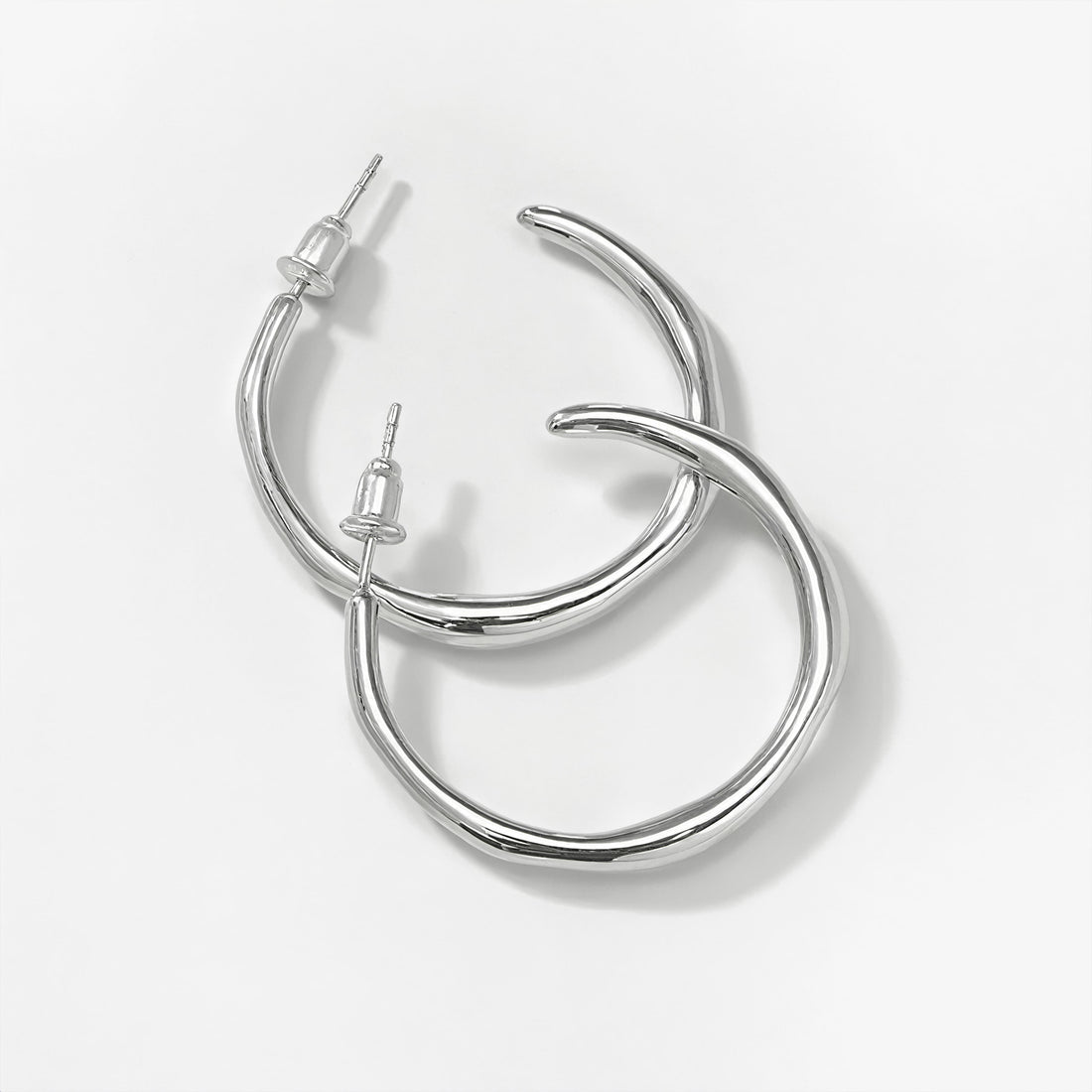 Simple Middle Earrings